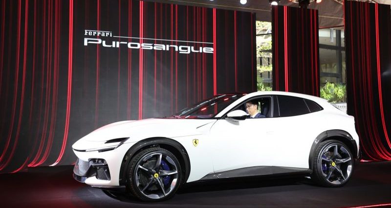 Ferrari Purosangue chính thức ra mắt tại Việt Nam