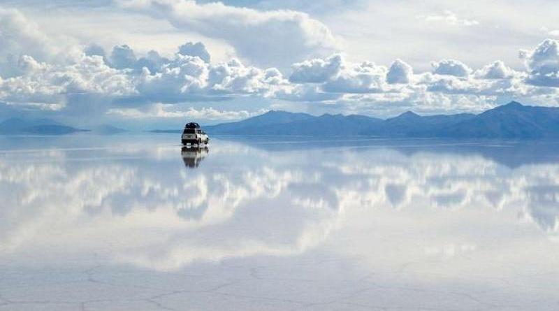 Vẻ kỳ ảo của cánh đồng muối Salar de Uyuni lớn nhất thế giới 2