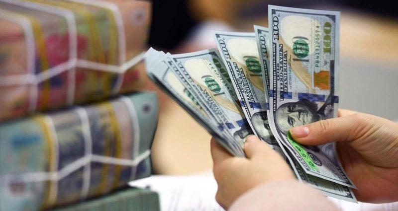 Vnmorningnews-Giá USD ngân hàng liên tục tăng, vượt mốc 24.000 đồng