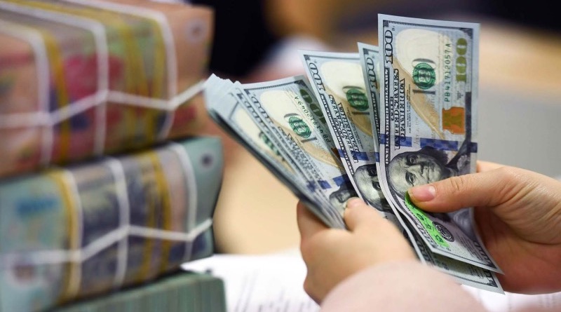 Vnmorningnews-Giá USD ngân hàng liên tục tăng, vượt mốc 24.000 đồng