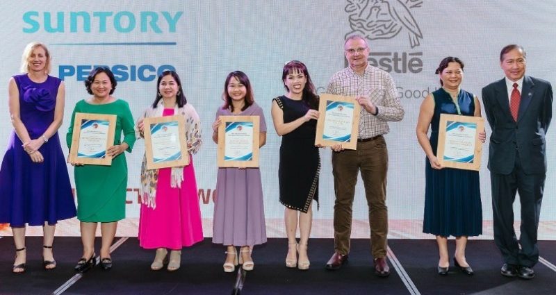 Suntory PepsiCo nhận giải thưởng dẫn đầu và phát triển bền vững