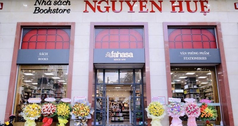 fahasa-lam-moi-nha-sach-lau-doi-tai-tp-hcm-2