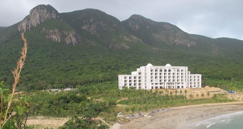 ngan-hang-rao-ban-khu-du-lich-viet-nga-bo-hoang-o-con-dao-2