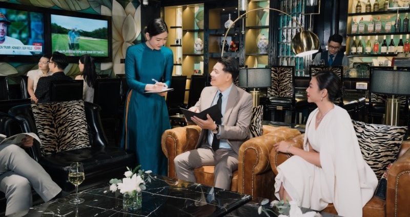 san-bay-tan-son-nhat-phong-cho