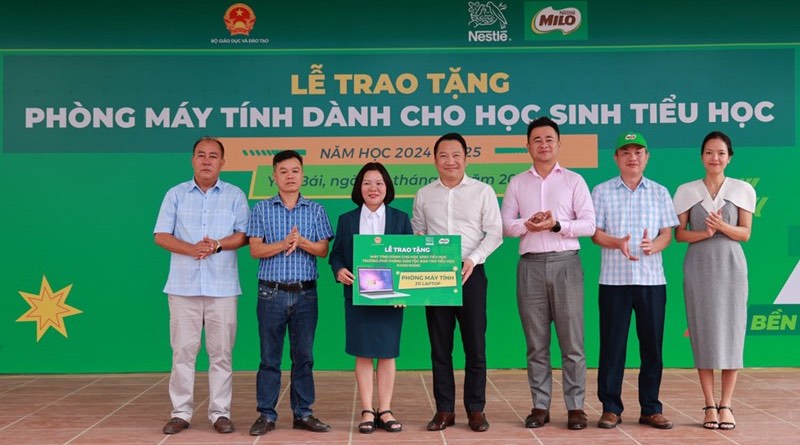 Nestle-MILO-nestle-milo-tang-may-tinh-cho-cac-truong-tieu-hoc