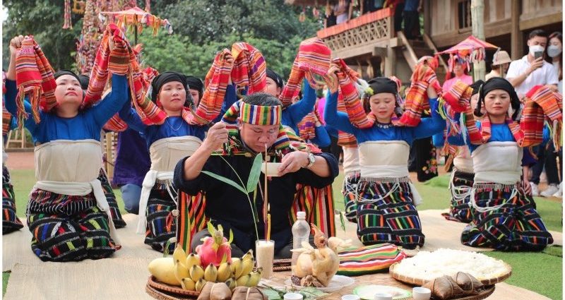 le-hoi-cha-mun-le-hoi-muong-den