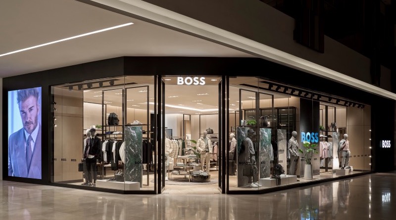 bst-thu-dong-2024-boss-tai-khai-truong-cua-hang-tai-tp-hcm-2