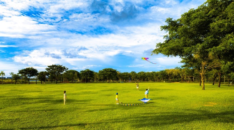 tha-dieu-khu-do-thi-waterpoint-soi-dong-mua-le-hoi