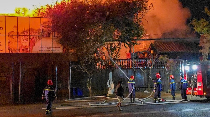 Lam-dong-chay-co-so-tranh-theu-lua-da-lat-xq