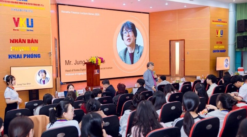 hanwha-life-tich-cuc-tai-tro-cuoc-thi-ve-cong-nghe-thong-tin-giao-luu