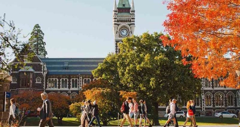 new-zealand-tang-toc-cap-phep-thuong-tru-cho-giao-vien-nuoc-ngoai-thumb