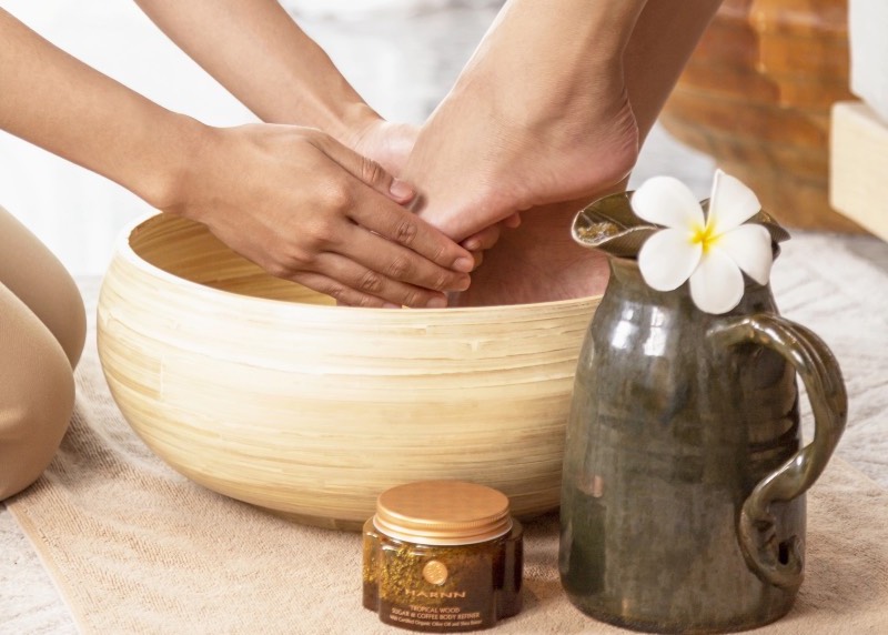 harnn-heritage-spa-o-phu-quoc-duoc-de-cu-tot-nhat-viet-nam-massagw-chan