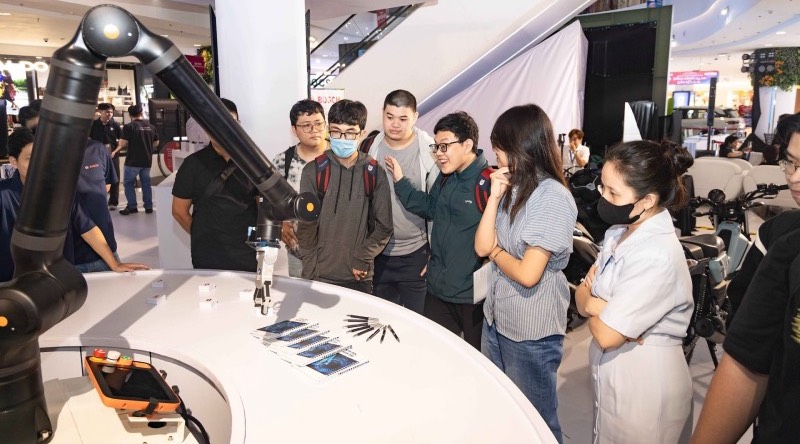 bosch-tech-tour-2025-hanh-trinh-ket-noi-the-he-sang-tao-tre-va-cong-nghe-tuong-lai-Your-Path-to-Bosch