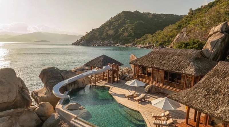 ninhvan-intercontinental-da-nang-va-six-senses-ninh-van-bay-tiep-tuc-toa-sang
