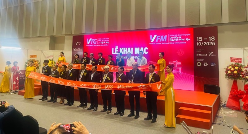 trien-lam-det-may-viet-nam-2025-be-phong-cho-nganh-det-may-viet-khai-mac