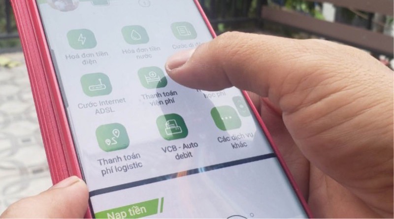 vietcombank-gia-lai-va-trung-tam-y-te-chu-se-trien-khai-thanh-toan-vien-phi-khong-dung-tien-mat-thao-tac