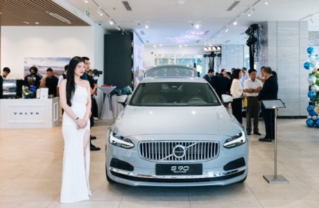 volvo-car-saigon-khai-truong-showroom-moi-chuan-toan-cau-vre-ra-mat