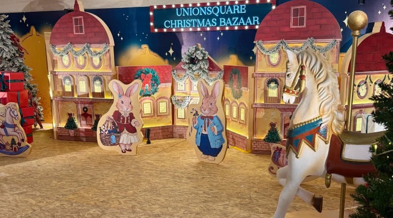 lang-giang-sinh-union-square-diem-check-in-mua-le-hoi-dang-hut-gioi-tre-tp-hcm-lung-linh