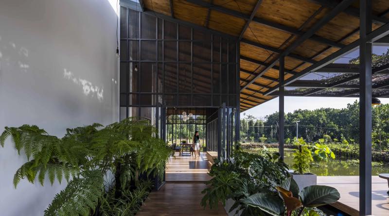 chi-phi-lam-nha-vuon-co-ho-nuoc-song-xanh