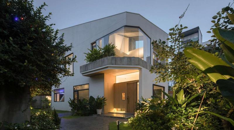 ciel-dining-o-dau-gia-bao-nhieu-nha-hang-sang-trong