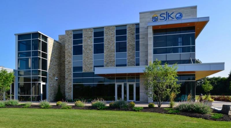 hoc-bong-st-johns-kilmarnock-school-canada-sjk