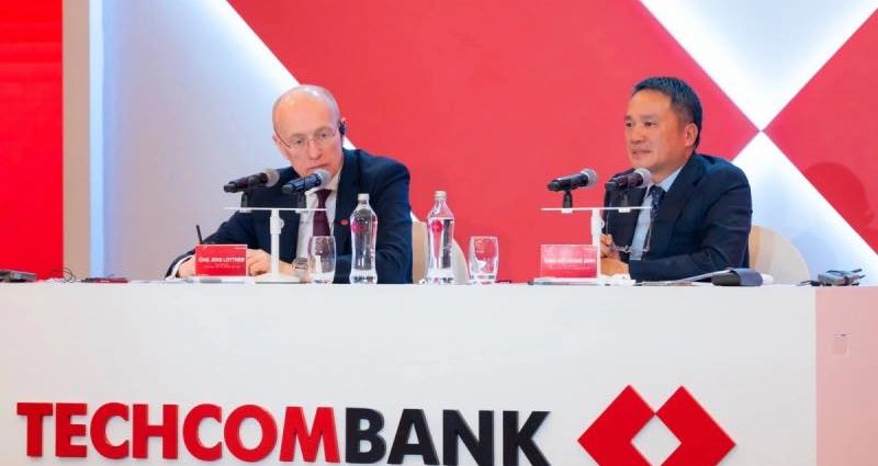 techcombank-thu-phi-dich-vu-bao-nhieu-co-phieu