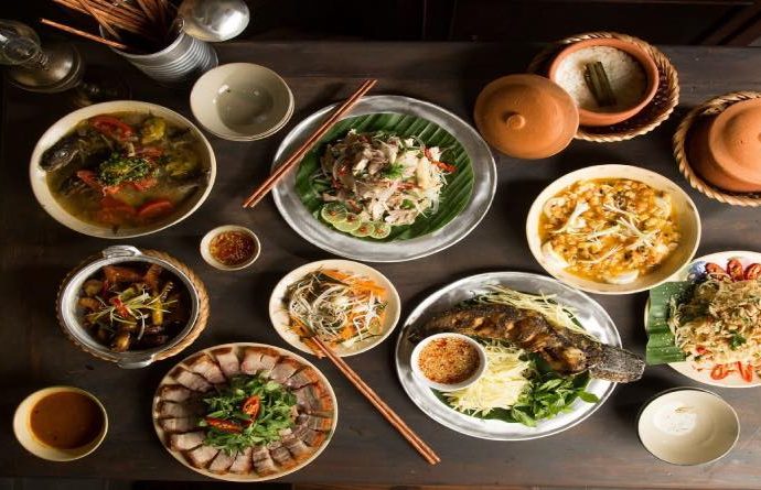 an-toi-o-hue-7-quan-an-ngon-o-hue-tasteatlas