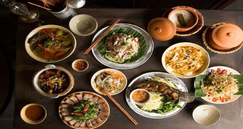 an-toi-o-hue-7-quan-an-ngon-o-hue-tasteatlas