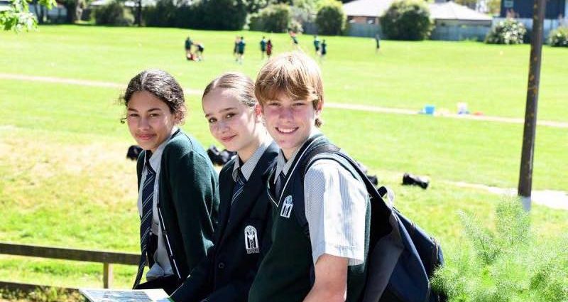 new-zealand-burnside-high-school-3