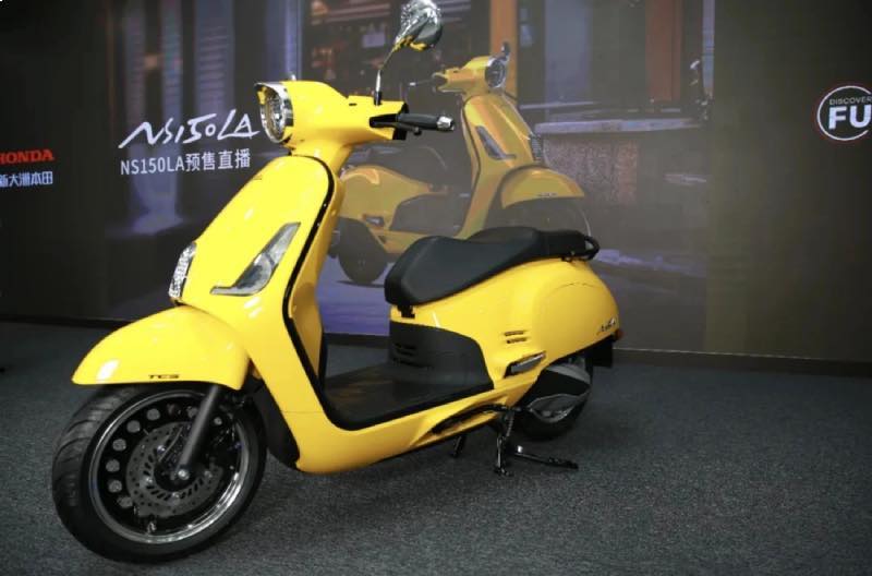 honda-ns150la-xe-tay-ga-honda-giong-vespa